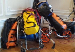 le binôme devra tracter son matériel et son eau durant le périple